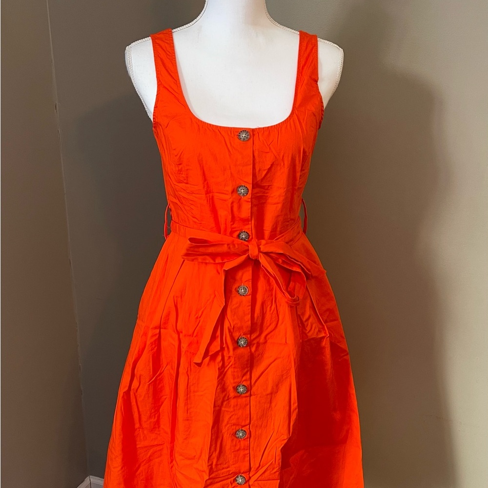 Orange Knee-Length Sleeveless Sundress with Tie Front for Casual Wear